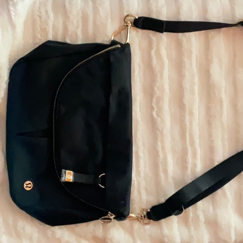 Lululemon All Night Festival Bag